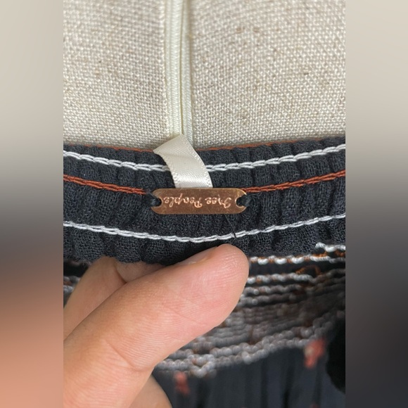 NWT - Free People - Dahlia Embroidered Maxi Dress‎ - Picture 4 of 7